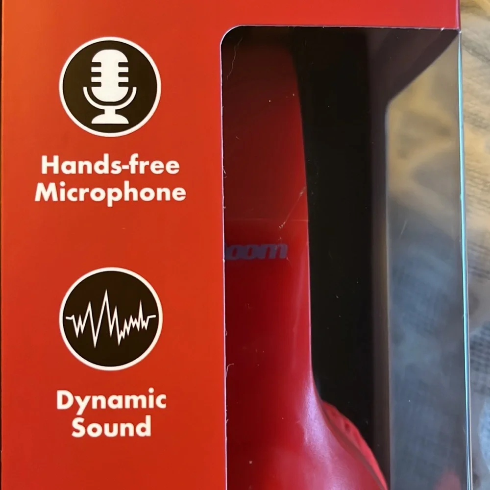 Wireless Bluetooth Headphones with built in microphone for all your gaming